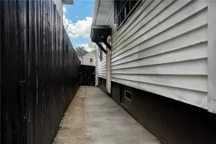 1727 W Riverview Ave, Dayton, OH 45402 - Photo 23