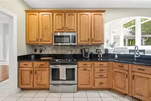 1360 Courtyard Pl, Centerville, OH 45458 - Photo 17