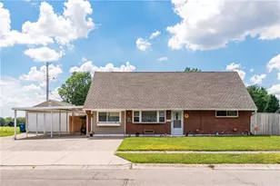 5795 Rosebury Dr, Huber Heights, OH 45424 - Photo 1