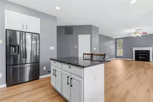 9120 Surrey Gate Pl, Washington Twp, OH 45458 - Photo 5