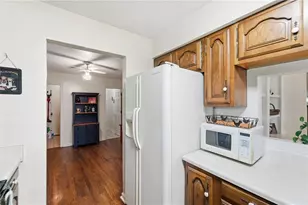 1428 E Social Row Rd, Washington Twp, OH 45458 - Photo 11