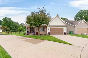 120 Village Green Dr, Sidney, OH 45365 - Photo 3