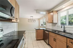 6515 Lemans Ln, Huber Heights, OH 45424 - Photo 9
