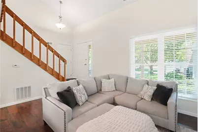 1007 Foxshire Place, Centerville, OH 45458 - Photo 9
