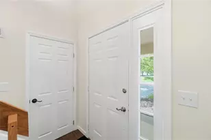 1007 Foxshire Pl, Centerville, OH 45458 - Photo 3