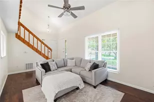 1007 Foxshire Pl, Centerville, OH 45458 - Photo 5