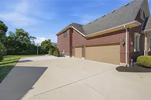 10540 Wallingsford Cir, Washington Twp, OH 45458 - Photo 71