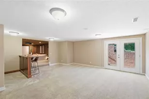 10540 Wallingsford Cir, Washington Twp, OH 45458 - Photo 49