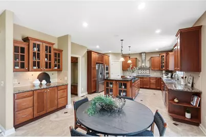 10540 Wallingsford Circle, Washington Twp, OH 45458 - Photo 13