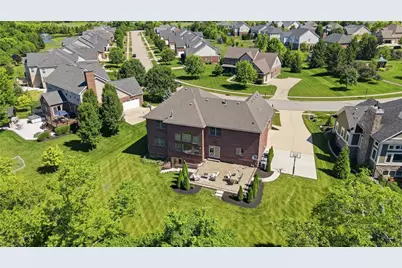 10540 Wallingsford Circle, Washington Twp, OH 45458 - Photo 3