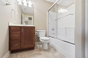 10540 Wallingsford Cir, Washington Twp, OH 45458 - Photo 39