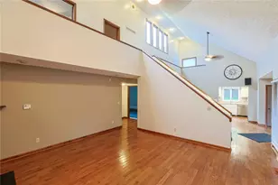9040 S Normandy Ln, Washington Twp, OH 45458 - Photo 9