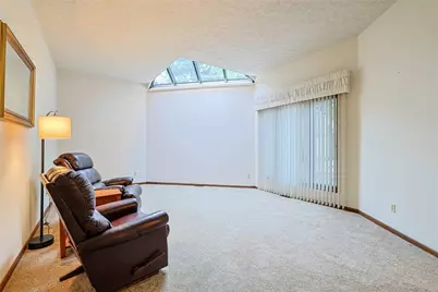 9040 S Normandy Lane, Washington Twp, OH 45458 - Photo 11