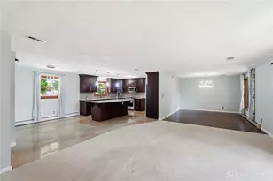 686 Evans Ln, Washington Twp, OH 45459 - Photo 9