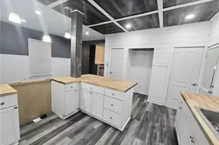 205 E Siebenthaler Ave, Dayton, OH 45405 - Photo 3