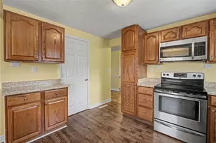 185 Broadripple Rd, Centerville, OH 45458 - Photo 13