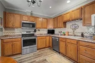 1992 Willoughby Ave, Moorefield Twp, OH 45502 - Photo 9