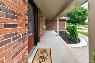 2285 El Cid Dr, Beavercreek, OH 45431 - Photo 5