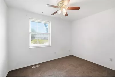 7137 Castlecrest Drive, Huber Heights, OH 45424 - Photo 25