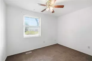 7137 Castlecrest Dr, Huber Heights, OH 45424 - Photo 25