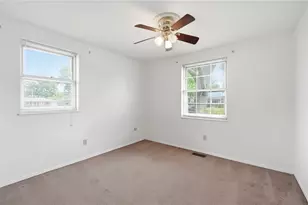 7137 Castlecrest Dr, Huber Heights, OH 45424 - Photo 21