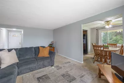 7042 Cliffstone Drive, Huber Heights, OH 45424 - Photo 5