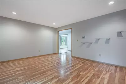 6584 Stillcrest Way, Butler Twp, OH 45414 - Photo 15