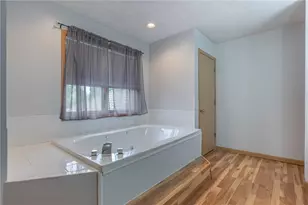 6584 Stillcrest Way, Butler Twp, OH 45414 - Photo 31