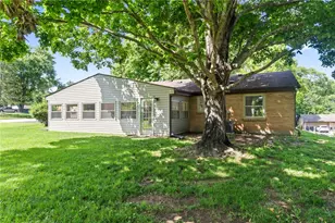 2184 Shadowood Cir, Bellbrook, OH 45305 - Photo 21