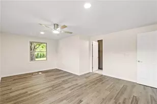 2184 Shadowood Cir, Bellbrook, OH 45305 - Photo 17