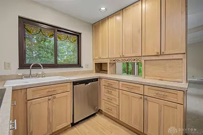 2525 Big Woods Trail, Beavercreek, OH 45431 - Photo 17
