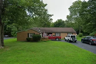 1663 N Belleview Dr, Bellbrook, OH 45305 - Photo 1