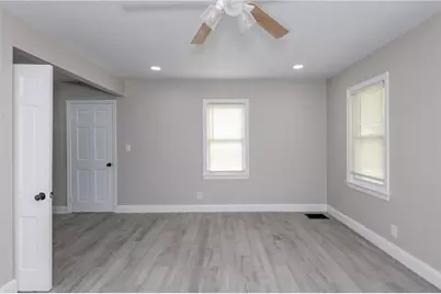 300 Skyview Drive, Vandalia, OH 45377 - Photo 5