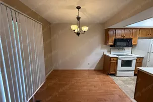 9765 Centerville Creek Ln, Washington Twp, OH 45458 - Photo 9