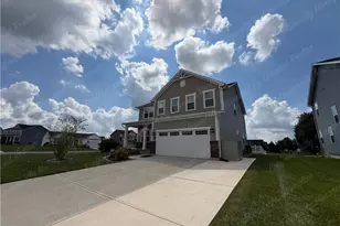 2418 David Grey Cir, Beavercreek, OH 45434 - Photo 3