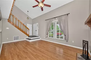 2070 Foxknoll Dr, Centerville, OH 45458 - Photo 11