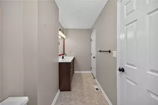 2070 Foxknoll Dr, Centerville, OH 45458 - Photo 31