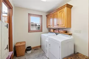 656 Gardenview Cir, Bath Twp, OH 45801 - Photo 15