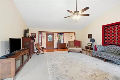 656 Gardenview Circle, Bath Twp, OH 45801 - Photo 5