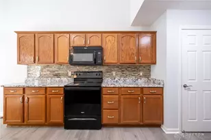 5811 Oak Creek Trail, Huber Heights, OH 45424 - Photo 13