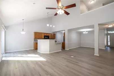 5811 Oak Creek Trail, Huber Heights, OH 45424 - Photo 3