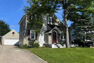 215 Aberdeen Dr, Middletown, OH 45042 - Photo 1