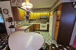 1376 Foust Rd, Xenia Twp, OH 45385 - Photo 9