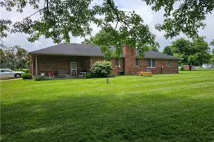 1376 Foust Rd, Xenia Twp, OH 45385 - Photo 23