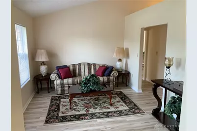807 Plover Lane, Englewood, OH 45315 - Photo 3