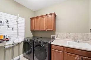 8010 Country Brook Ct, Clearcreek Twp, OH 45066 - Photo 23