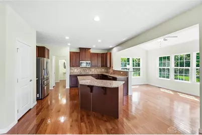 2500 Saint Anne Way, Dayton, OH 45458 - Photo 13