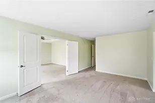 2500 St Anne Way, Dayton, OH 45458 - Photo 33