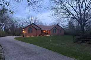 1962 Rich Rd, Beavercreek, OH 45432 - Photo 3