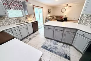 2104 Wilshire Dr, Piqua, OH 45356 - Photo 3